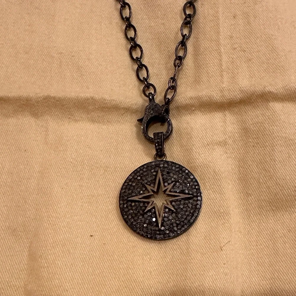 Star Pendant Necklace - Picture 2 of 4
